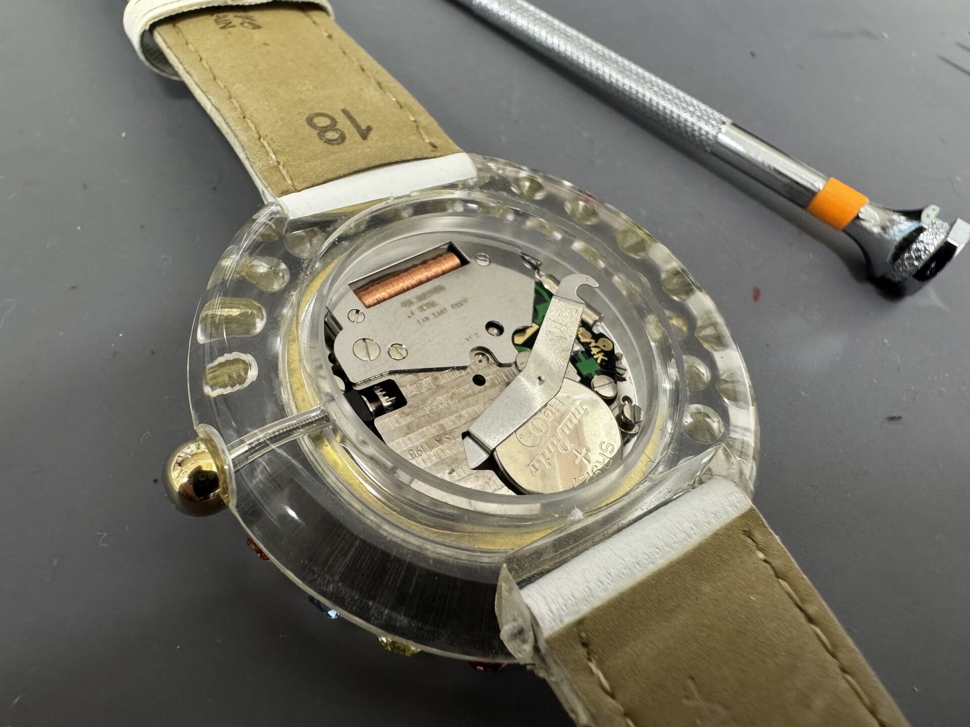 FOSSILの時計の電池交換