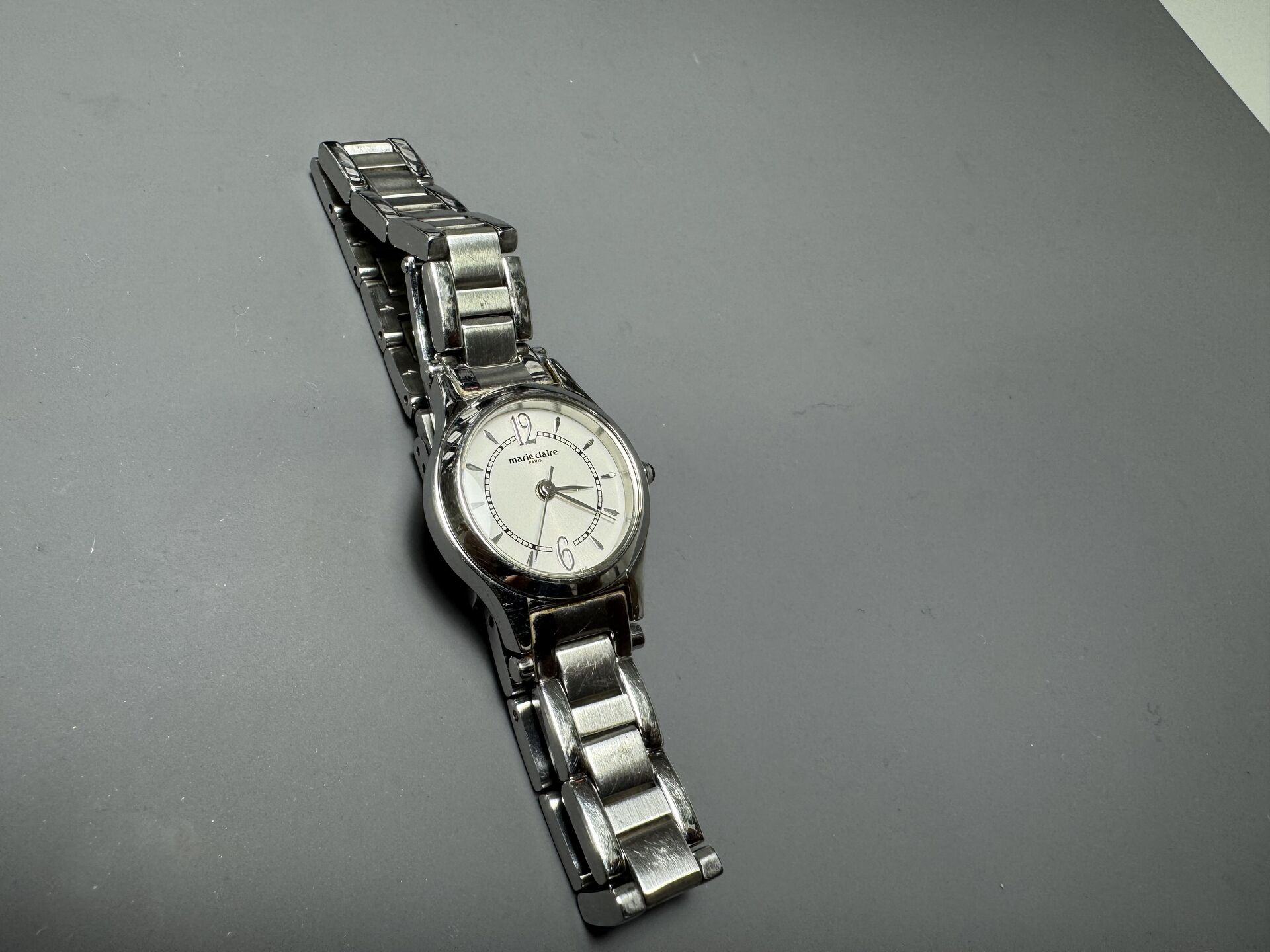 FOSSILの時計の電池交換