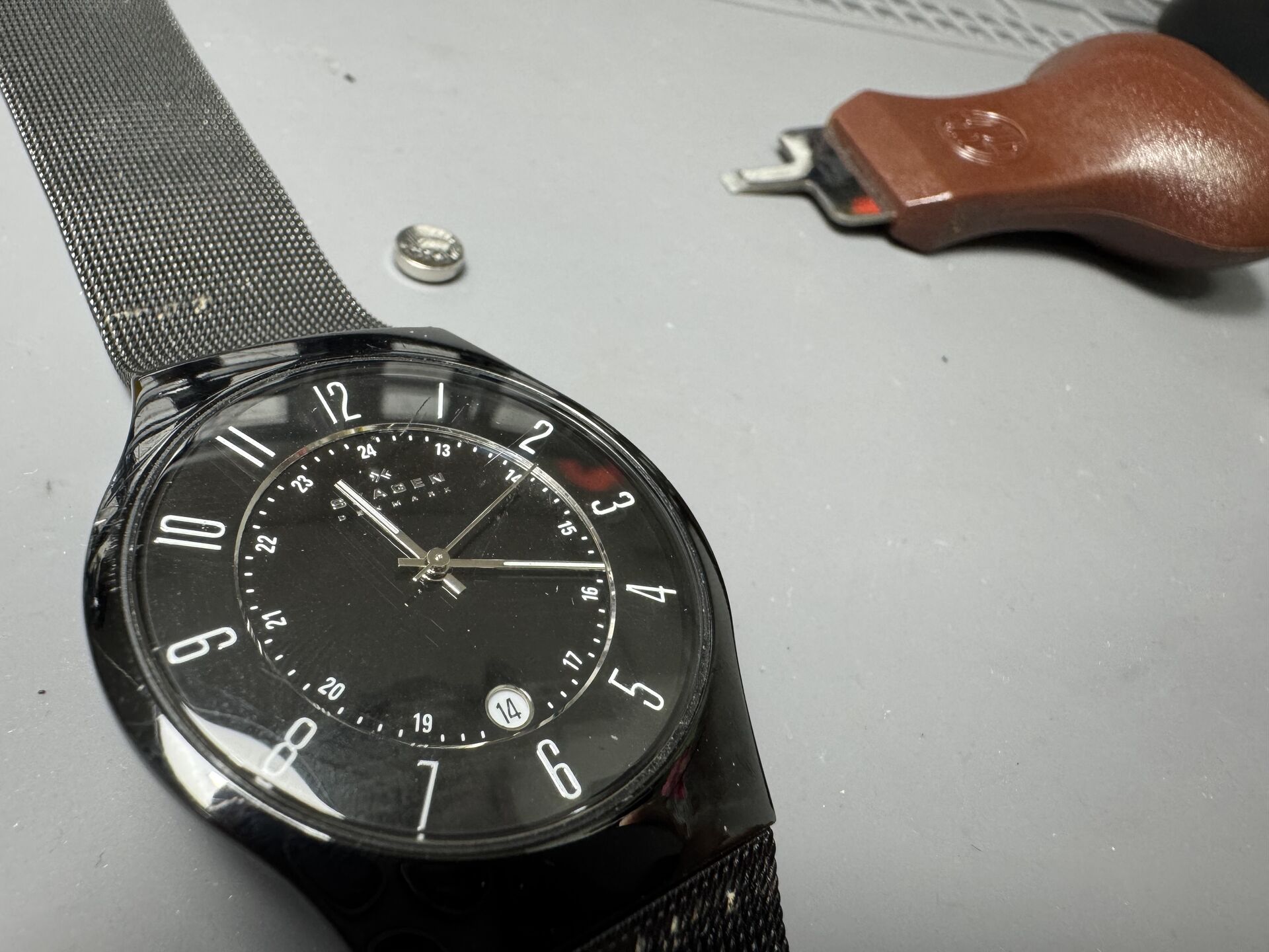 FOSSILの時計の電池交換