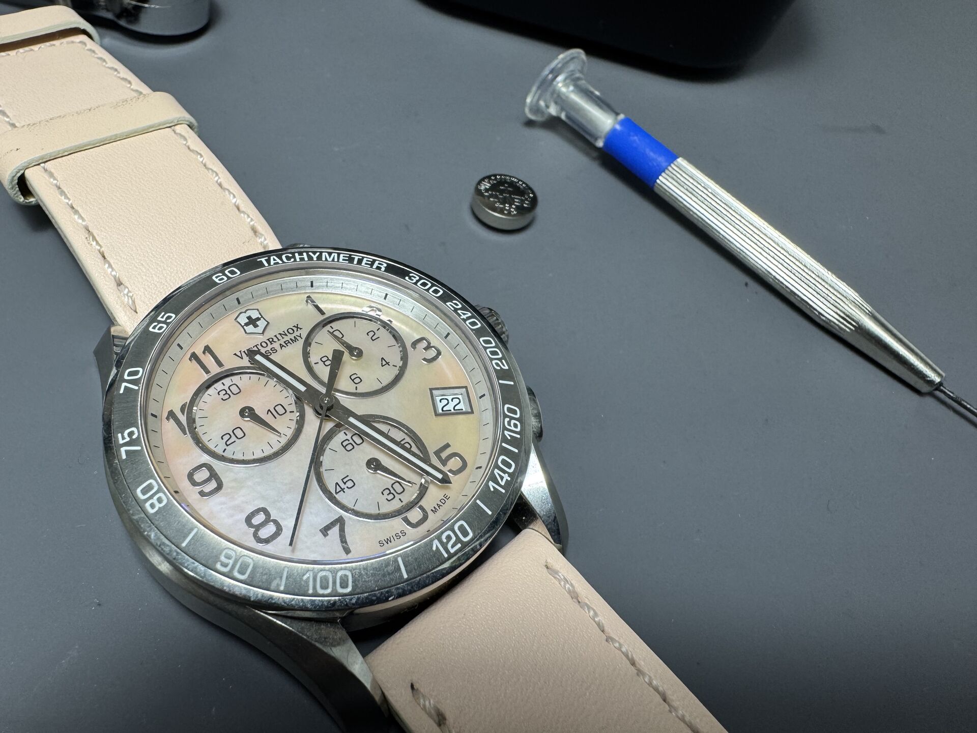 FOSSILの時計の電池交換